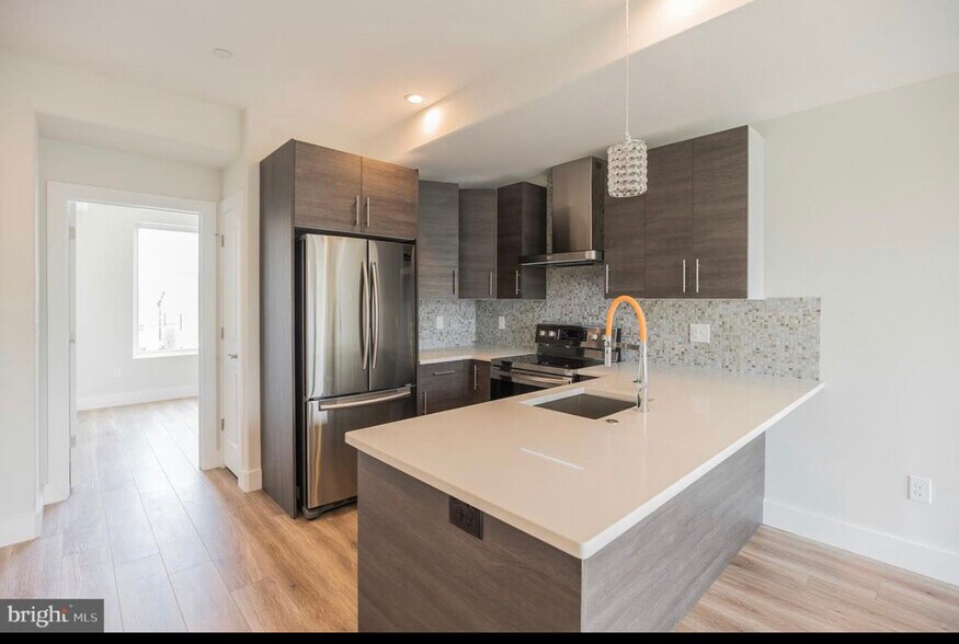 Building Photo - 1517 N 9th St