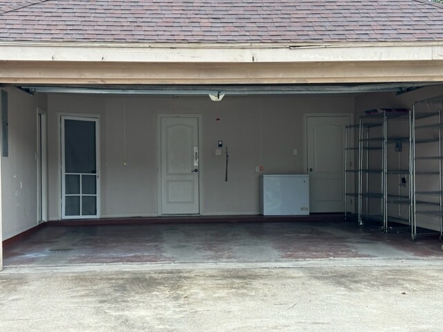 Building Photo - 2802 Dove Ave