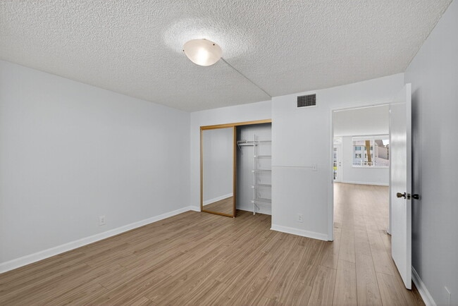 Building Photo - 104 Paradise Harbour Blvd