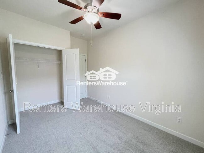 Building Photo - 1128 Winsford Ln