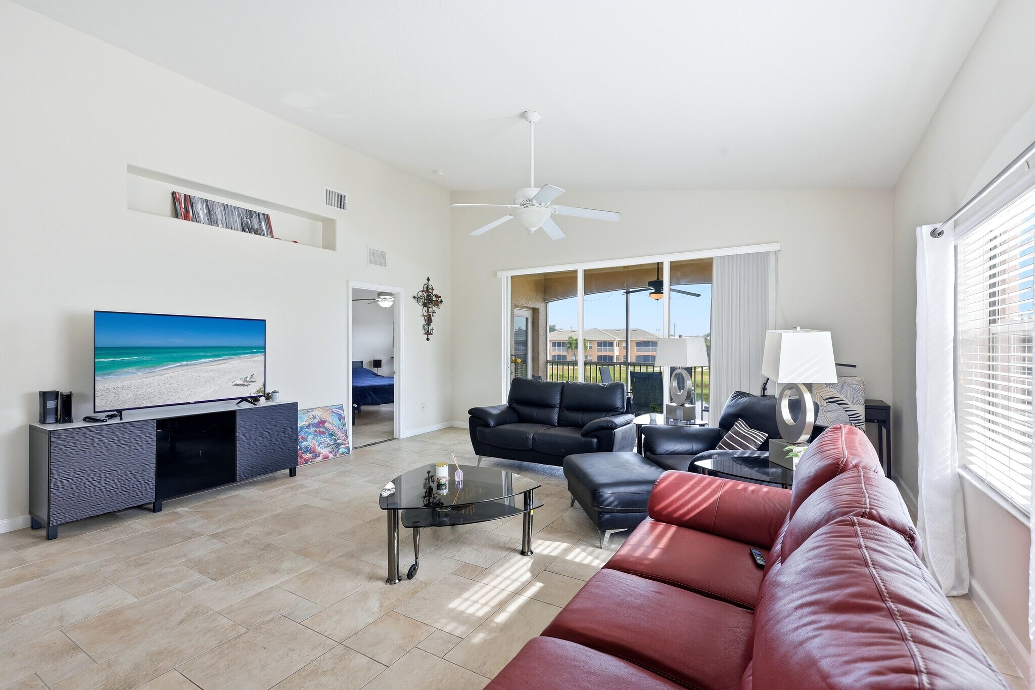 Building Photo - 6652 7th Avenue Cir W