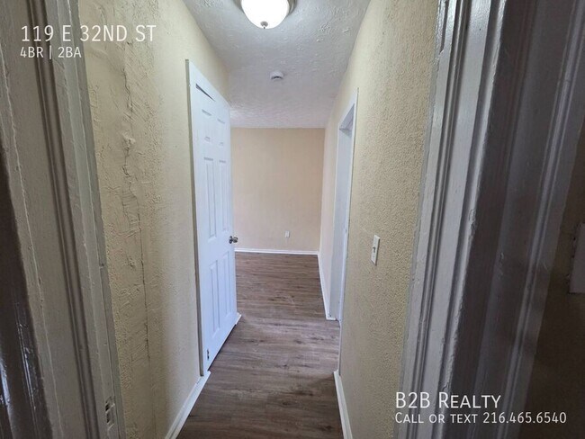 Building Photo - 119 E 32nd St