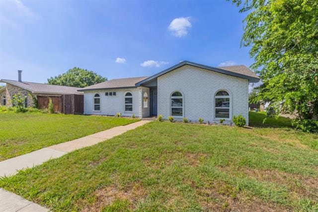 Building Photo - 5049 Roberts Dr