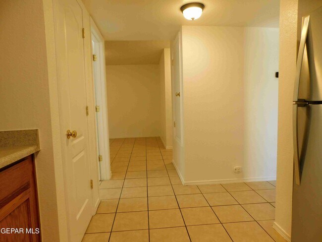 Building Photo - 14024 Tierra Halcon Dr