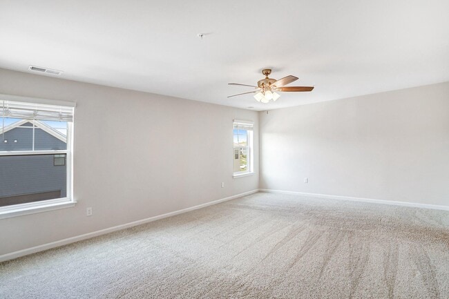 Building Photo - 404 Constellation Ln