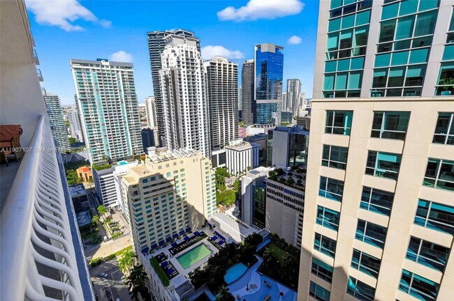 Building Photo - 1200 Brickell Bay Dr