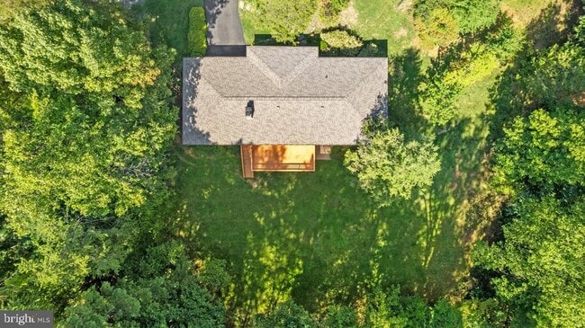 Building Photo - 39225 Foxhill Rd