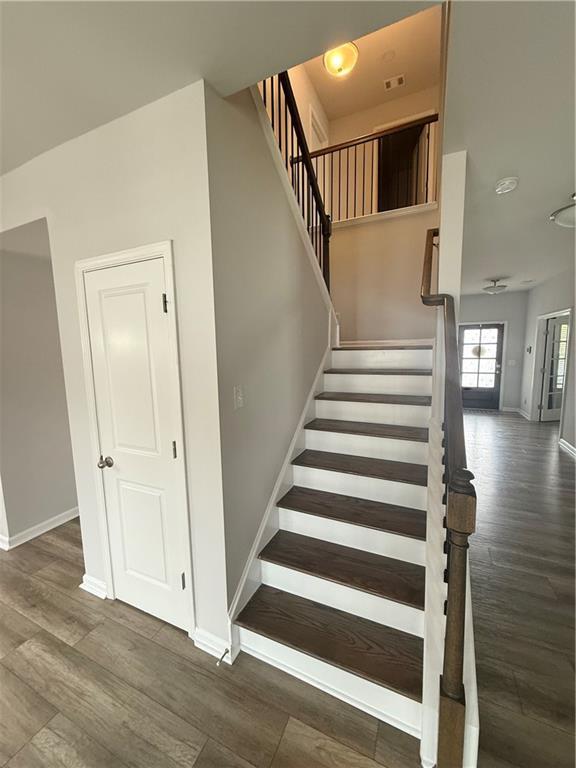 Building Photo - 4610 Sandy Creek Dr