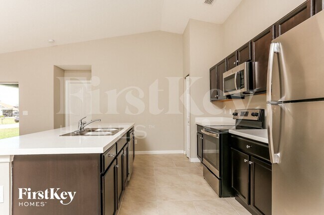 Building Photo - 3921 SW Kabane St