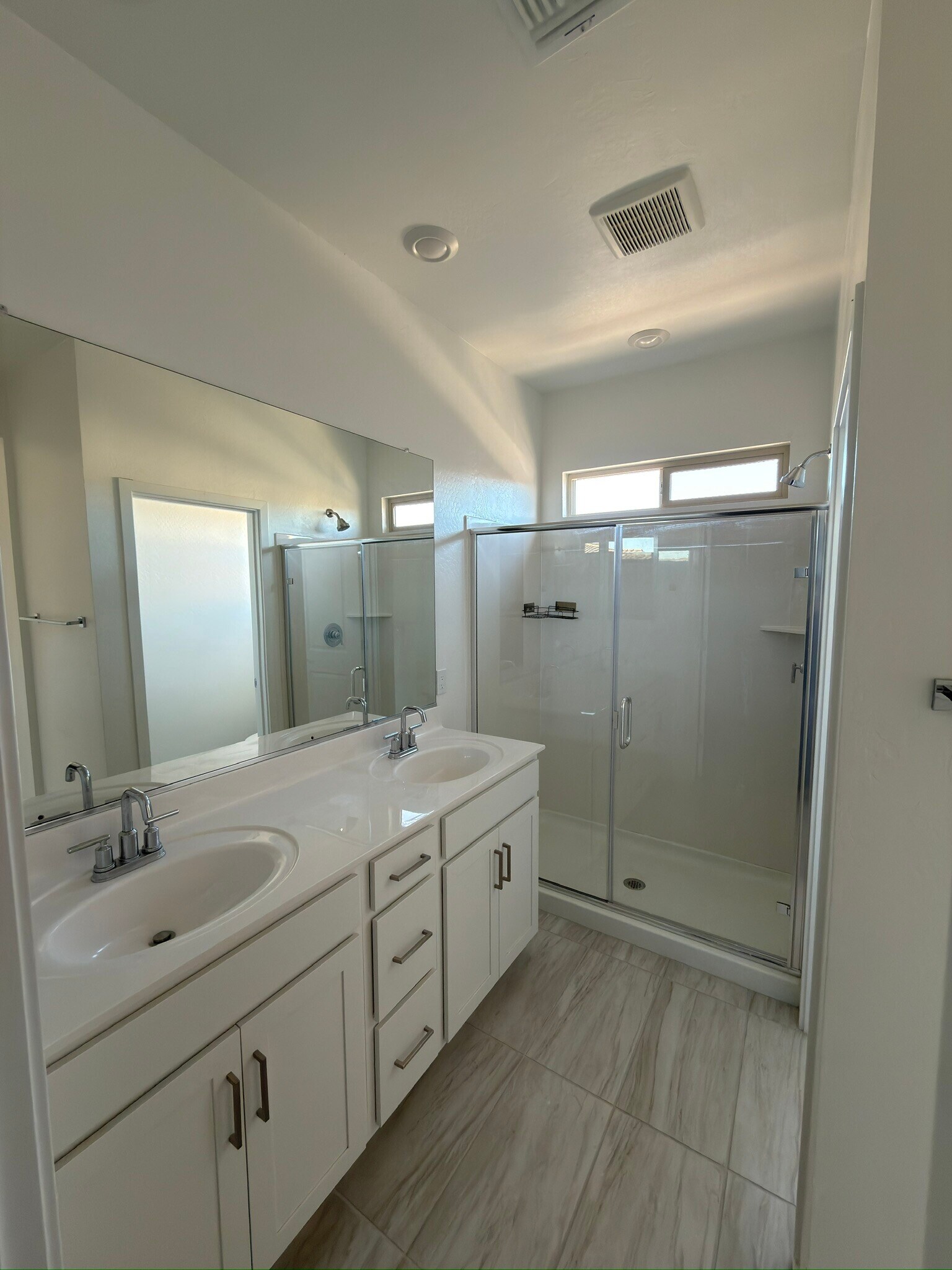 Building Photo - 4570 S Renaissance Dr