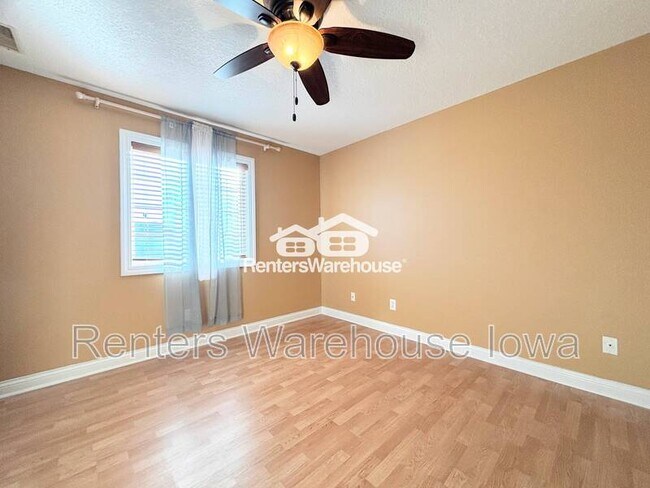 Building Photo - 10151 Sutton Pl