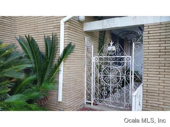 Building Photo - 908 SE 23rd St