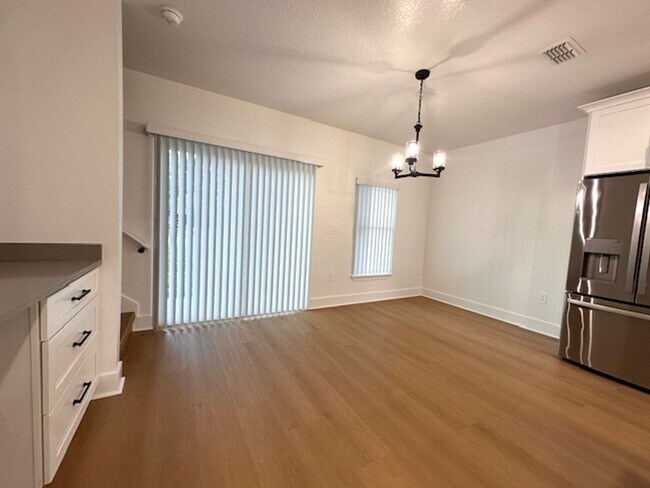 Building Photo - Brand new home!
