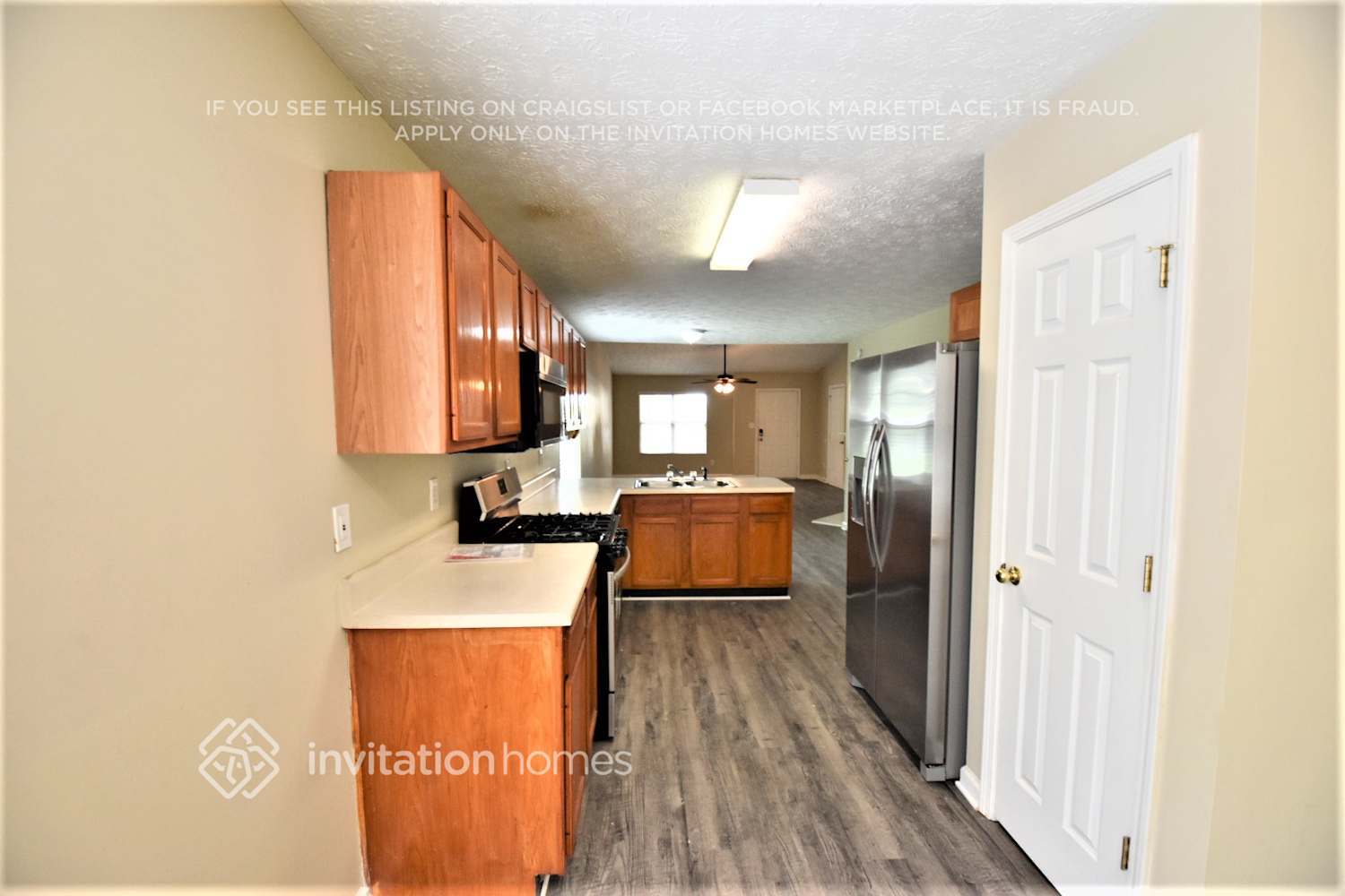 Building Photo - 5245 Hillcrest Glenn Dr
