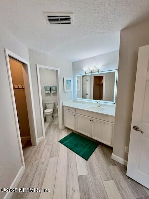 Building Photo - 17 Arbor Club Dr