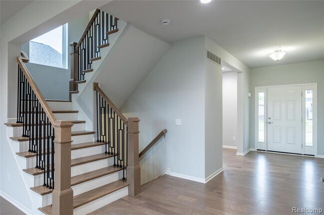 Building Photo - 24180 Liberty Hill Dr