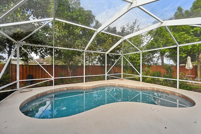 Building Photo - 3044 SW Savona Blvd