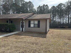 Building Photo - Charming 2 Bedroom Duplex in Hampton, GA -...