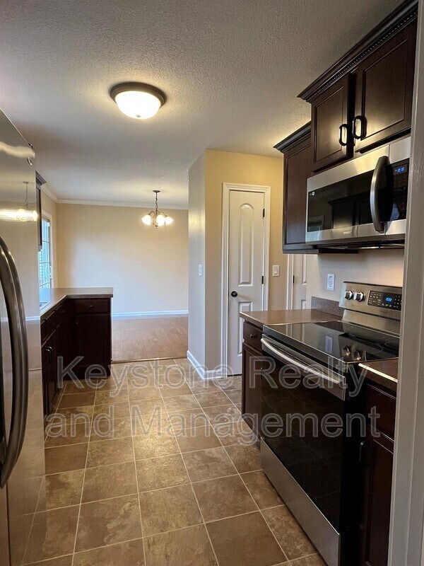 Building Photo - 1418 Bruceton Dr