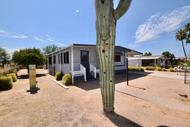 Building Photo - Great Mesa home