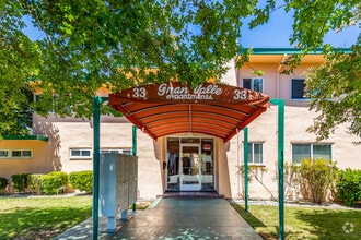 Building Photo - Gran Valle Apartments