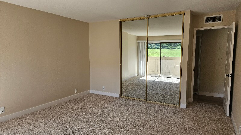 Building Photo - 2639 Pirineos Way