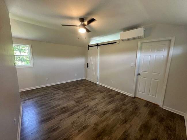Building Photo - Tiny Home