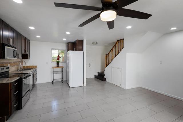 Building Photo - 212 Oceanside Blvd