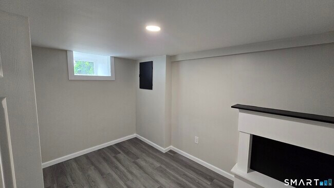Building Photo - 1514 Pembroke St
