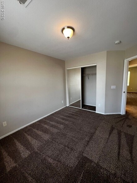 Building Photo - 10046 S Mesquite Fork Ct