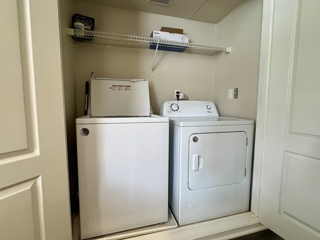 Building Photo - 12604 Carmel Country Rd