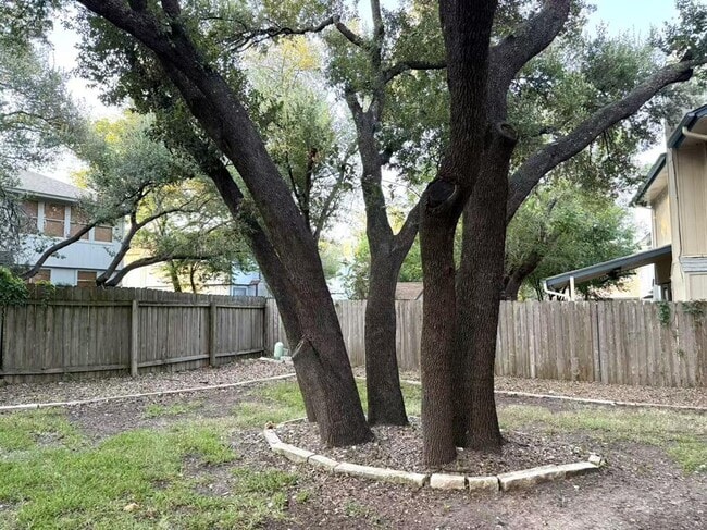 Building Photo - 12710 Margit Dr