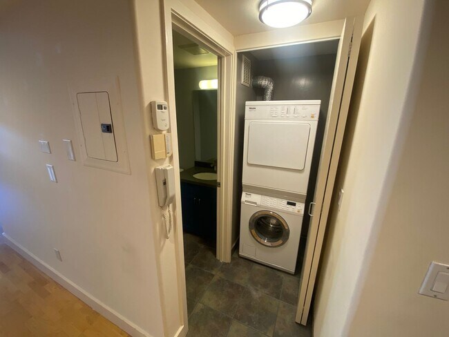 Building Photo - EPIC REA, INC - Vibrant Mission District L...