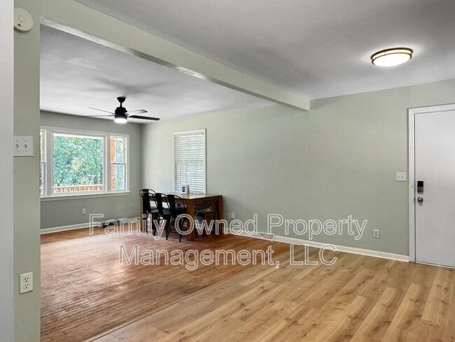 Building Photo - 2640 Orchid Ave