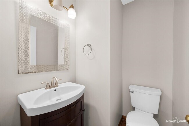 Building Photo - 2219 Beaumont Ct