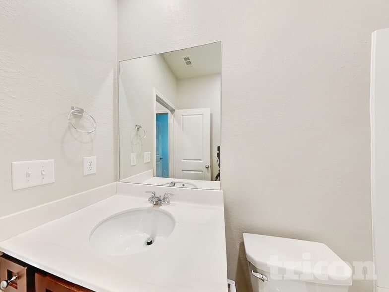 Building Photo - 109 Innis Brk Cir SW