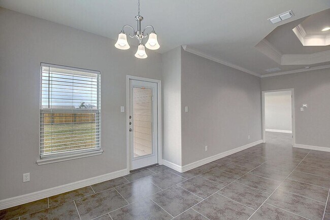 Building Photo - 7530 Sable Creek Dr