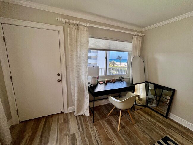 Building Photo - 3600 N Ocean Dr