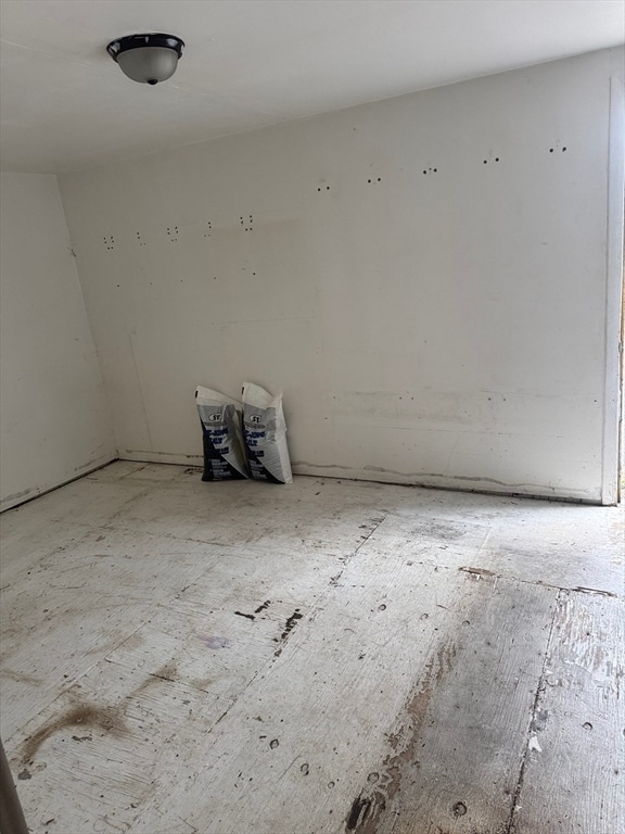 Building Photo - 967 Bedford St