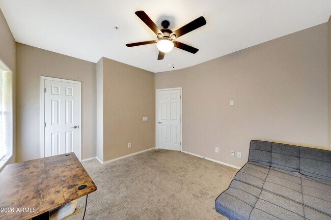 Building Photo - 2950 W Louise Dr