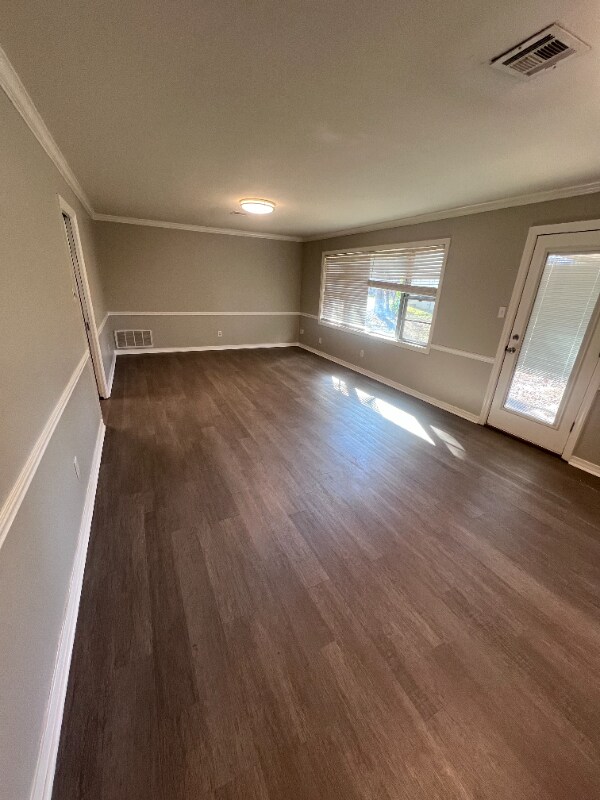 Building Photo - 1619 Dudley Ln