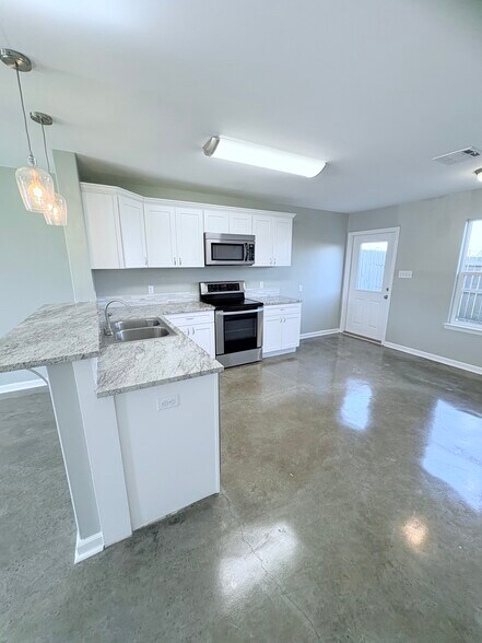 Building Photo - 1603 Dehart