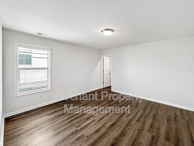 Building Photo - 6 Ashborne Ln