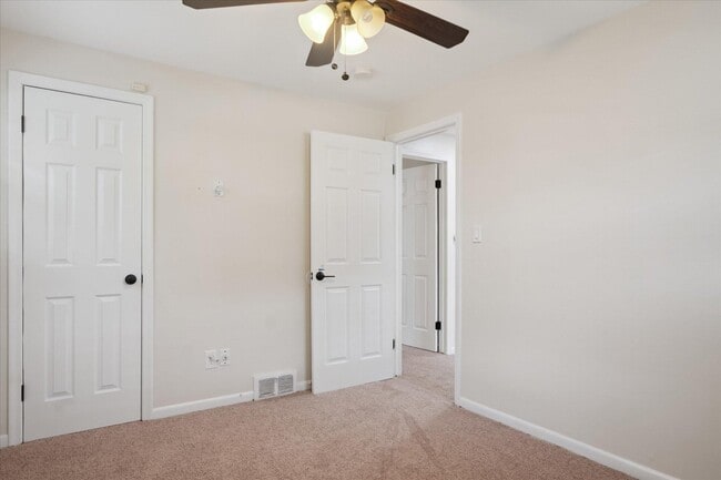 Building Photo - 29484 Spring Hill Dr