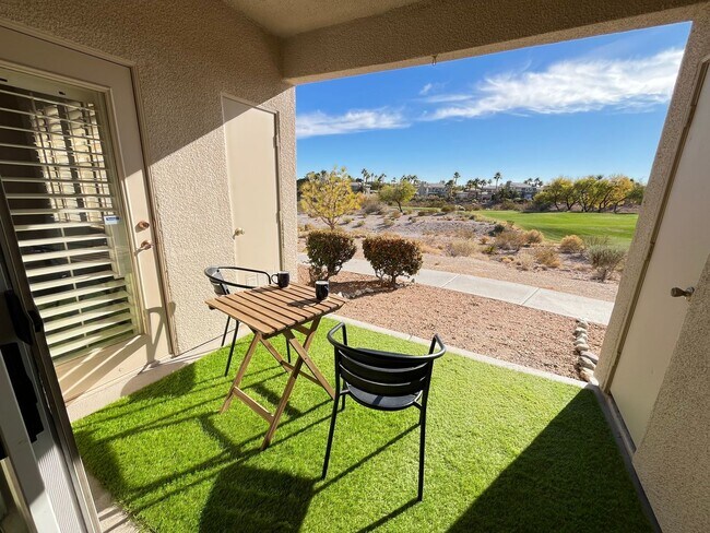 Building Photo - Summerlin Fully Furnished Condo on Golf Course!