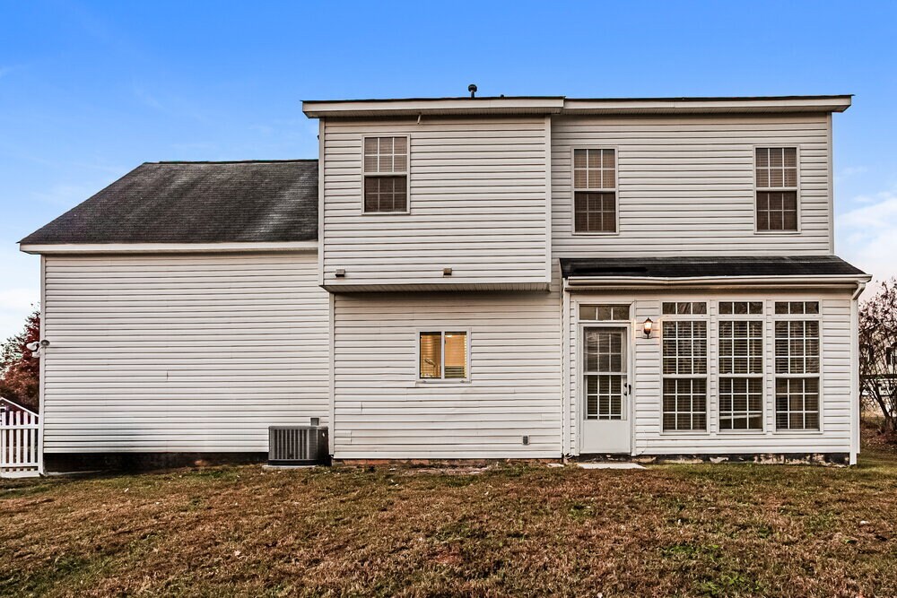 Building Photo - 9935 Sweet Plum Dr