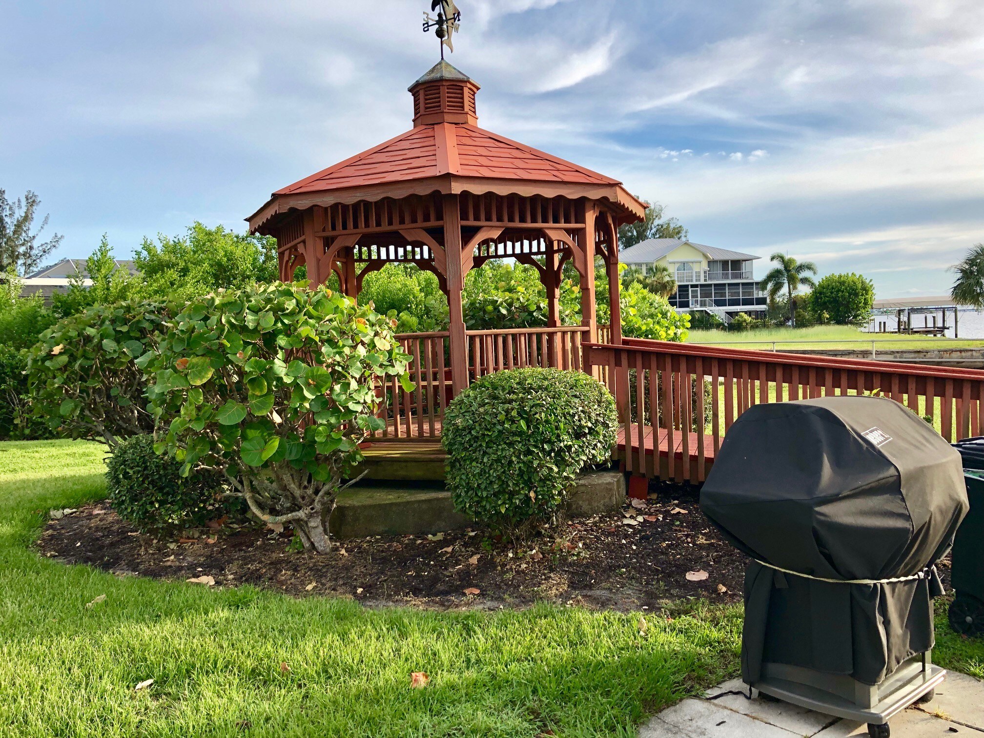 Gazebo - 25188 Marion Ave
