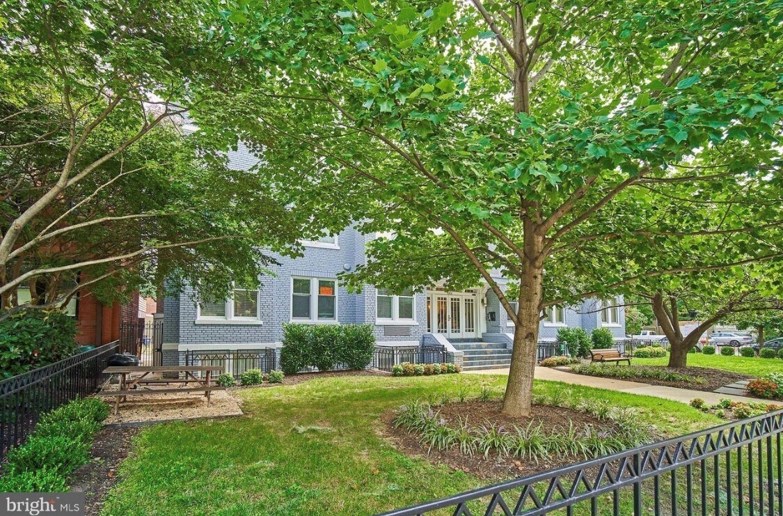 Building Photo - 1901 16th St NW