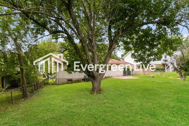 Building Photo - 1844 Battlefield Dr