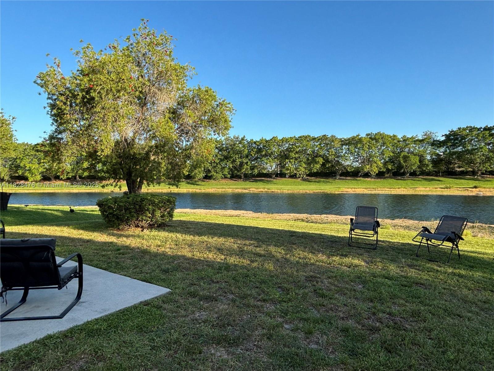 Building Photo - 4361 Dogwood Cir